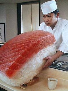 Plan your quantitis right, it’s a shame to throw away good food. 1 cup of sushi rice should be enough for 3 medium size rolls. If you are buying fish you should get about 75gr of fish per roll. Among my guests, the average person consumes 2 rolls in one sitting.